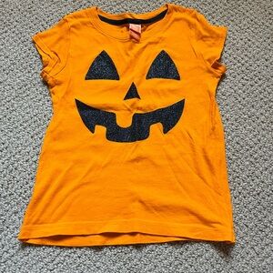 Only lightly worn pumpkin shirt perfect for fall/Halloween!